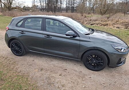Hyundai i30 1.0 T-GDI Hybrid Select Select