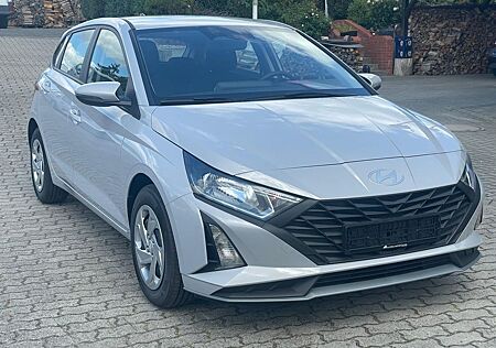 Hyundai i20 1.2 NAVI,KLIMA,KAMERA,NAVI,TEMPOMAT,EFH