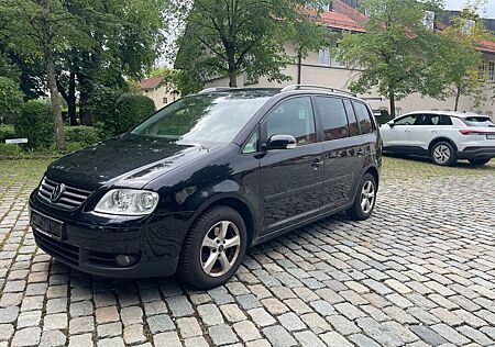 VW Touran Volkswagen 1.4 TSI Highline