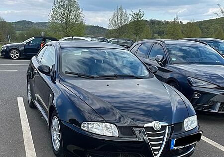 Alfa Romeo GT 2.0 JTS Distinctive Distinctive