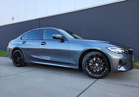 BMW 316 dA*AUT.*SPORTZETELS*LEDER*LIVE COCKPIT PROFF