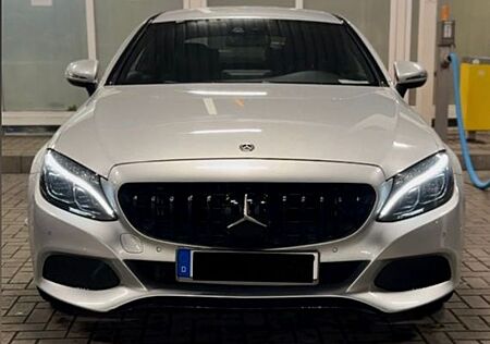 Mercedes-Benz C 250 Coupé AMG-Line| CarPlay| Tief+Top Zustand