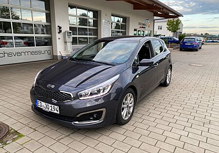 Kia Cee'd / Ceed 1.6 GDI Dream-Team Edition Drea...
