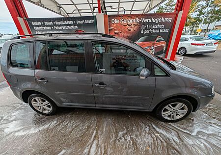 VW Touran Volkswagen 2.0 TDI DSG Trendline Trendline
