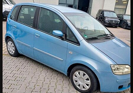 Fiat Idea 1.4 16V Dynamic Dynamic