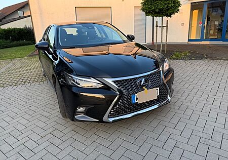 Lexus CT 200h 200h -
