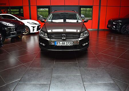 VW Passat Volkswagen 2.0 TDI DSG R-Line|Leder|Xenon|Navi