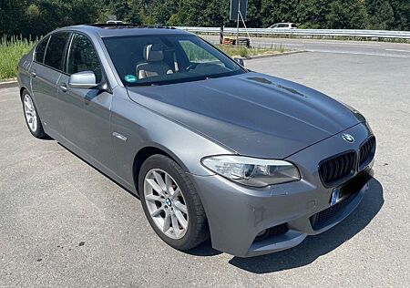 BMW 530 2 Hand Scheckheft, Schiebedach, großes Navi