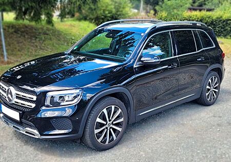 Mercedes-Benz GLB 200 Winter- & Sommerreifen | Progressiv | Panoramad