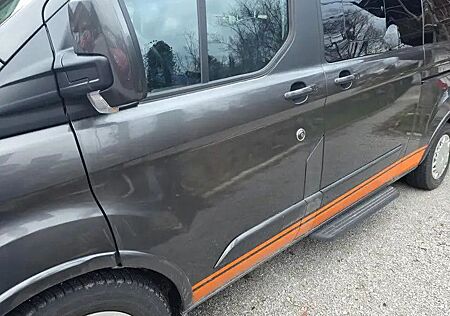 Ford Tourneo Custom