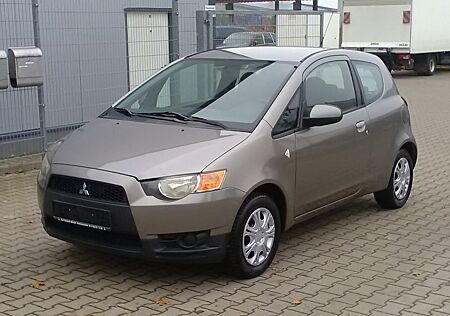 Mitsubishi Colt 1.3 Klima TÜV+Bremse+Service neu !!!