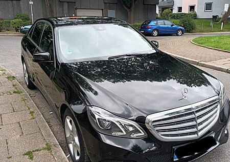 Mercedes-Benz E 250 Mercedes Bluetec 4Matic