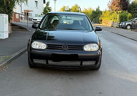 VW Golf Volkswagen 4 1.4 Comfortline Top Zustand