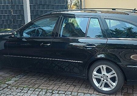 Mercedes-Benz E 220 CDI T AVANTGARDE Avantgarde