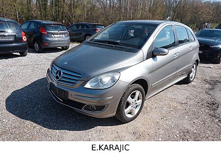 Mercedes-Benz B 150 B --GROSSER SERVICE NEU-TÜV BIS 2027