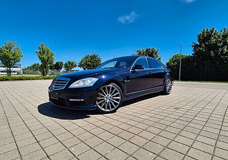 Mercedes-Benz S 63 AMG L AMG W221
