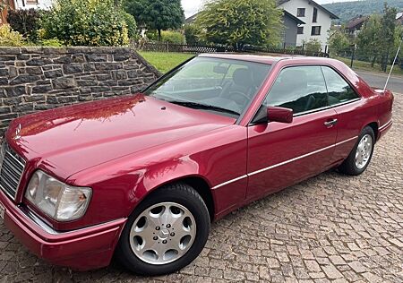 Mercedes-Benz E 320 Cupe