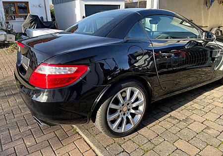 Mercedes-Benz SLK 200 -