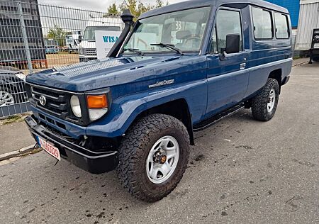 Toyota Land Cruiser HZJ78L. 6 Zylinder 4.2L Tüv NEU