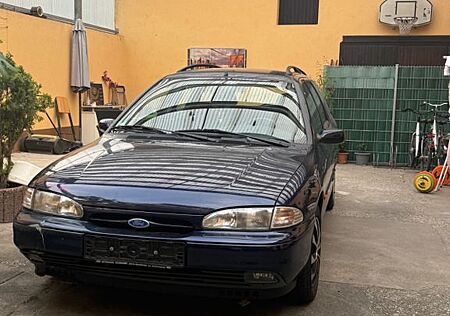 Ford Mondeo 1.8 16V 82 kW Fashion Fashion