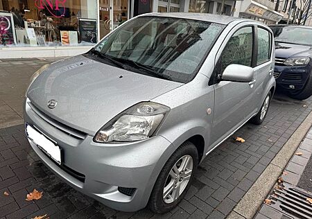 Daihatsu Sirion 1.3 Automatik Klimaanlage