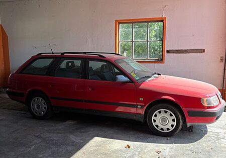 Audi 100