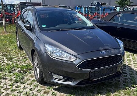 Ford Focus Business 1.0 EcoBoost *OUTLET*