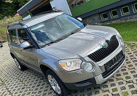 Skoda Yeti Ambition 4x4 Bi Xenon Navi top Zustand