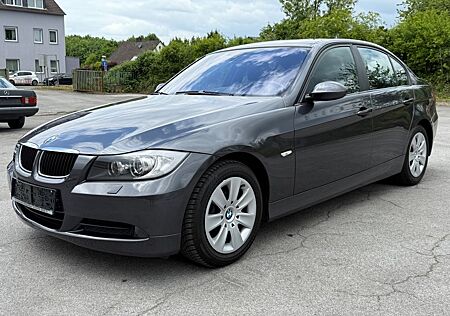 BMW 320i 3 Lim. *Autom*Ahk*Xenon*Navi*1.Hand*Tempo