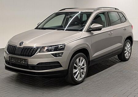 Skoda Karoq Style Navi/AHK/SHZ/Kam/Keyless/18 LM