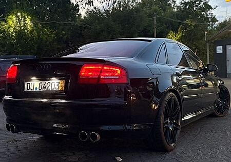 Audi A8 4.2 tiptronic quattro -