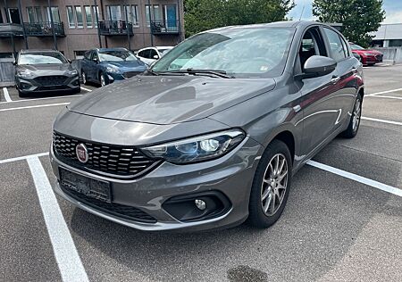 Fiat Tipo 1.6 Multijet Easy/carPlay/8xFelgen/LED/AHK