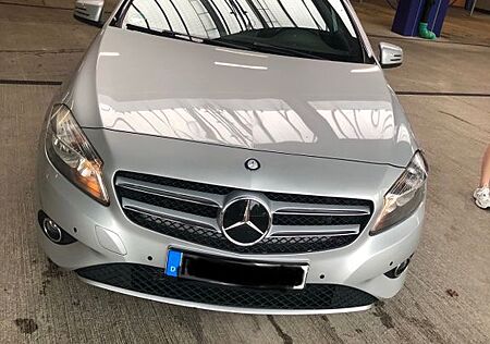 Mercedes-Benz A 180 BlueEFFICIENCY Urban Urban