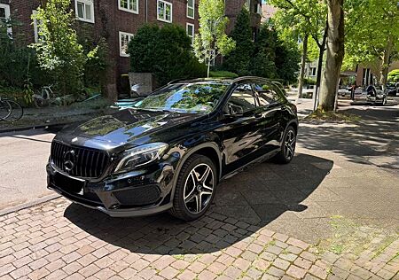 Mercedes-Benz GLA 220 d 4MATIC DCT AMG Line AMG Line