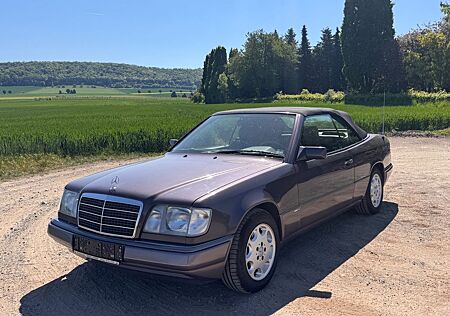 Mercedes-Benz E 220 Cabrio