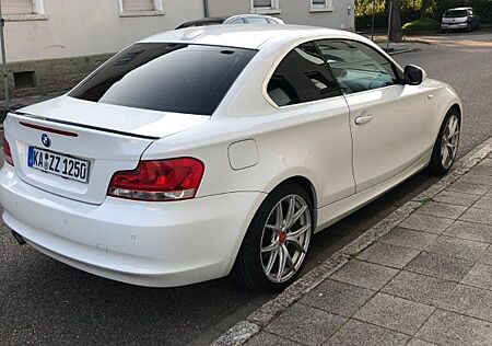 BMW 125i Coupé - E82 - N52 - 6 Zylinder