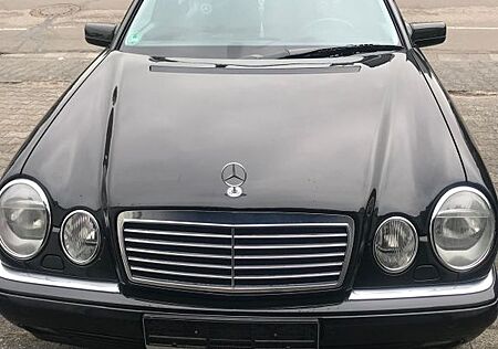 Mercedes-Benz 280