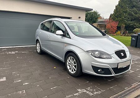 Seat Altea XL Style 1.4 TSI Xenon, Navi, PDC v+h