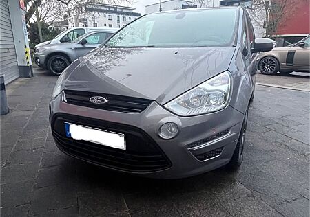 Ford S-Max 2,0 TDCi 103kW DPF Titanium PowerShift...