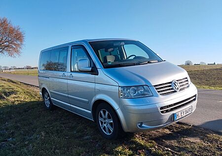 VW T5 Multivan Volkswagen mit Camperzulassung