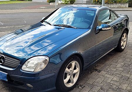 Mercedes-Benz SLK 320 -