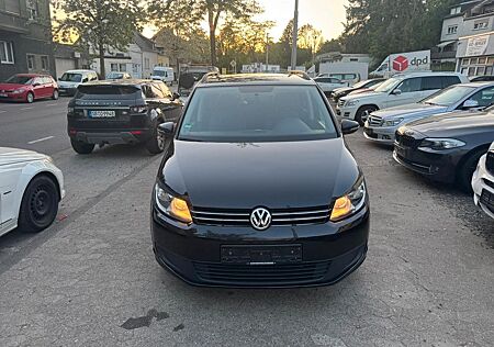 VW Touran Volkswagen Trendline