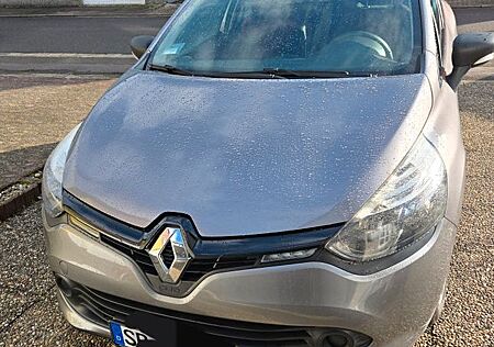 Renault Clio III 1.2 16V 75