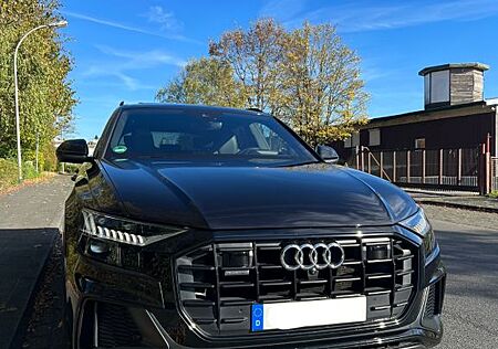 Audi Q8 50 TDI quattro, Allradlenkung, S Line