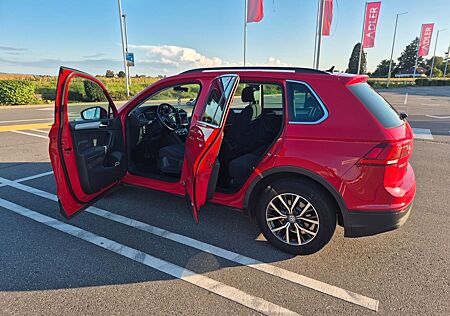 VW Tiguan Volkswagen 2.0 TDI SCR DSG Comfortline Comfortline