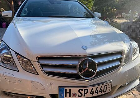 Mercedes-Benz E 200 Cabriolet Distronik Plus Sitzklima