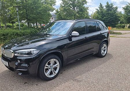BMW X5 M50d AHK Pano StaHai H&K Head-up Soft-Close