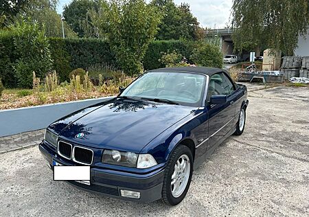 BMW 318i Cabrio mit Hardtop