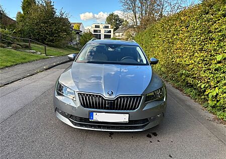 Skoda Superb 2.0 TDI SCR 140kW DSG STYLE COMBI STYLE