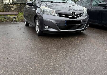 Toyota Yaris 1,33-l-Dual-VVT-i Life